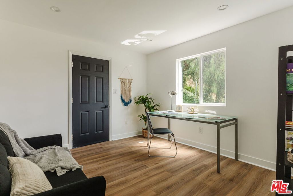 Image 42 of property listing at 3135 Minnesota Street, Los Angeles, CA 90031