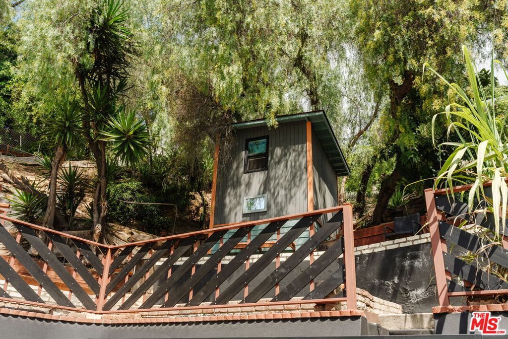 Image 51 of property listing at 3135 Minnesota Street, Los Angeles, CA 90031