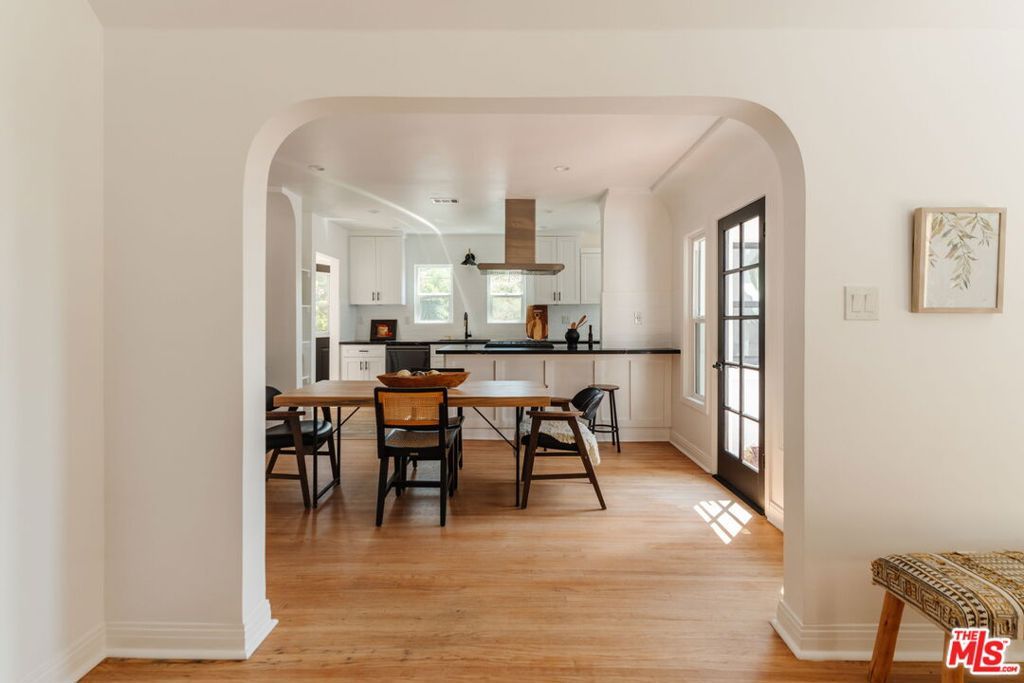 Image 9 of property listing at 3135 Minnesota Street, Los Angeles, CA 90031