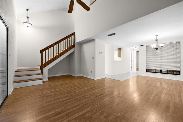 924 SW 57TH DRIVE, Gainesville, FL 32607