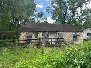 3238 Beaumont Avenue, Liberty, TX 77575