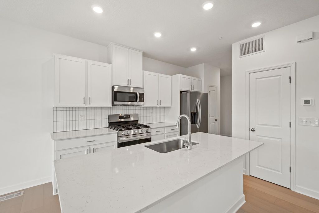 3481 Trails End Circle, Eagan, MN 55123