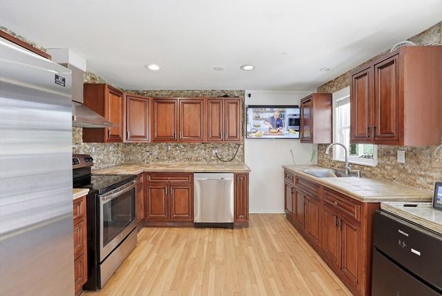 149 Woodland St, West Boylston, MA 01583