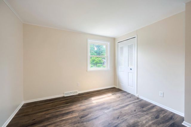102 DOGWOOD DR, Dover, PA 17315