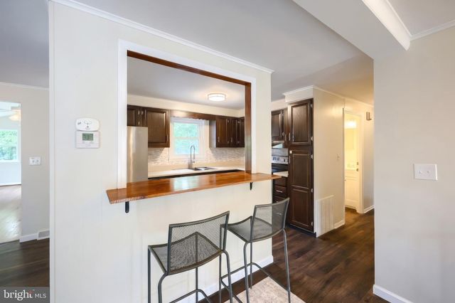 102 DOGWOOD DR, Dover, PA 17315