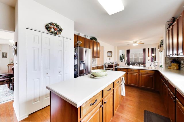 5355 Galloway Drive, Hoffman Estates, IL 60192