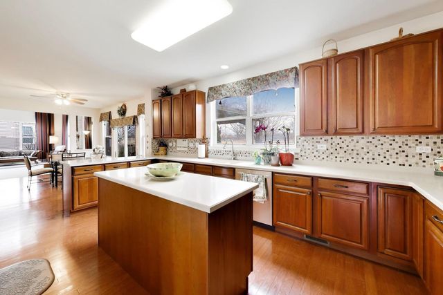 5355 Galloway Drive, Hoffman Estates, IL 60192