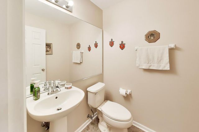 5355 Galloway Drive, Hoffman Estates, IL 60192