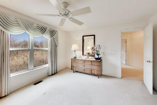 5355 Galloway Drive, Hoffman Estates, IL 60192