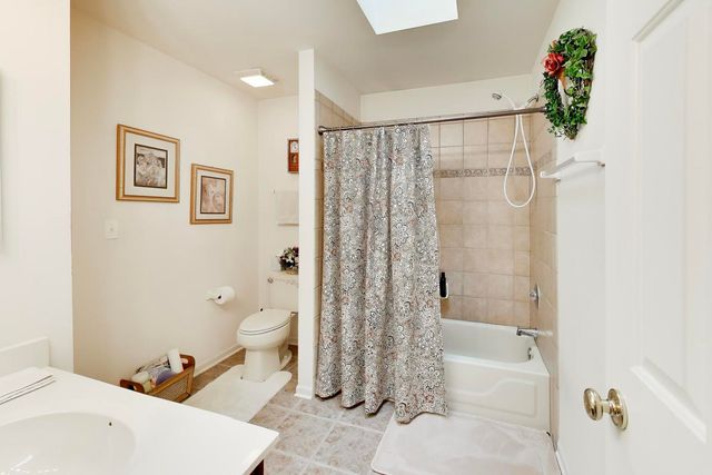 5355 Galloway Drive, Hoffman Estates, IL 60192