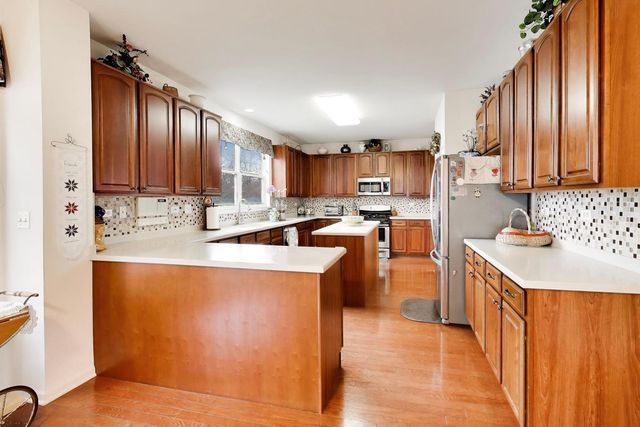 5355 Galloway Drive, Hoffman Estates, IL 60192