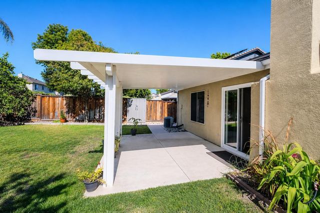 426 Glenbriar Cir, Tracy, CA 95377