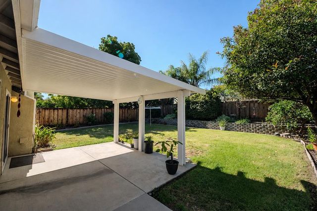 426 Glenbriar Cir, Tracy, CA 95377