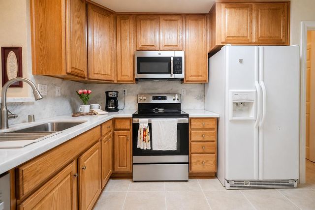 426 Glenbriar Cir, Tracy, CA 95377