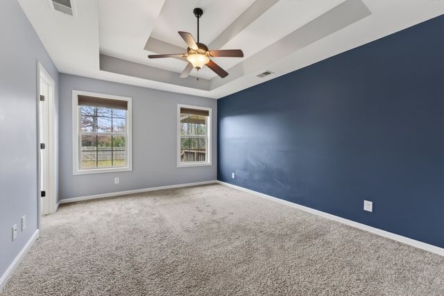 1684 Putnum Dr, Clarksville, TN 37042
