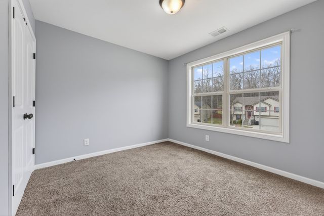 1684 Putnum Dr, Clarksville, TN 37042