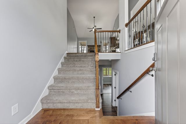 1684 Putnum Dr, Clarksville, TN 37042