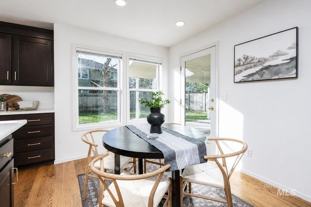 8037 W Innsbrook Ct, Boise, ID 83704
