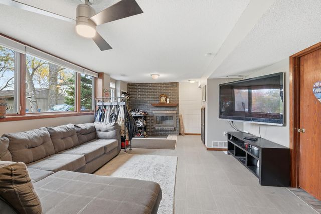 115 Peninsula Road, Medicine Lake, MN 55441