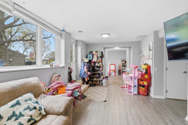 115 Peninsula Road, Medicine Lake, MN 55441