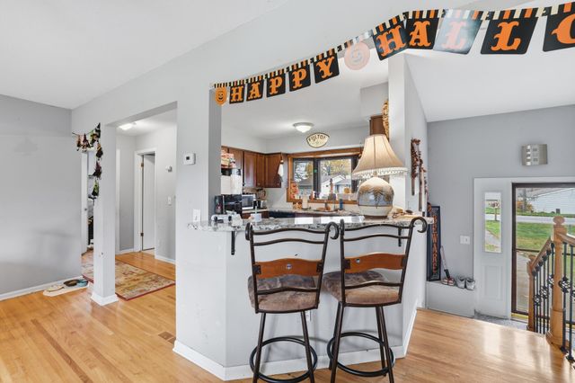 115 Peninsula Road, Medicine Lake, MN 55441