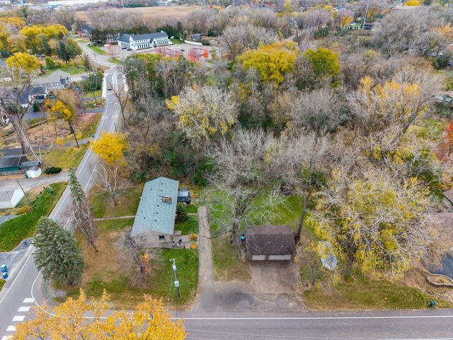 115 Peninsula Road, Medicine Lake, MN 55441