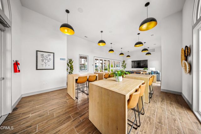 533 Via Vallarta, Camarillo, CA 93012