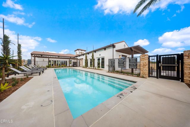 533 Via Vallarta, Camarillo, CA 93012