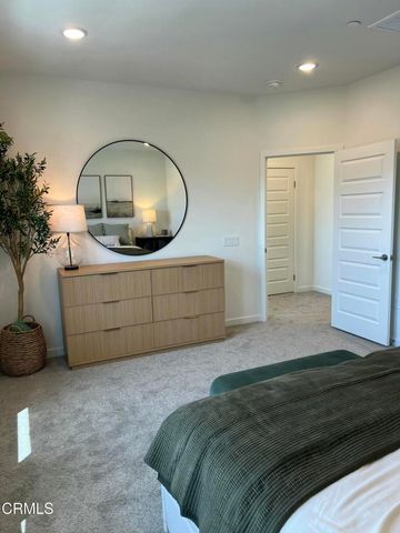 533 Via Vallarta, Camarillo, CA 93012