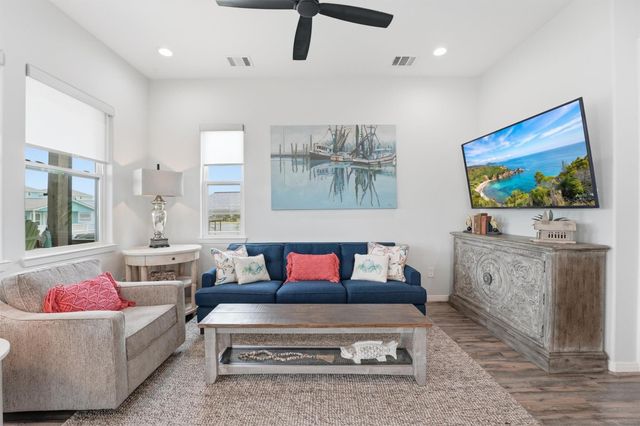 16710 Cabeza De Vaca, Jamaica Beach, TX 77554