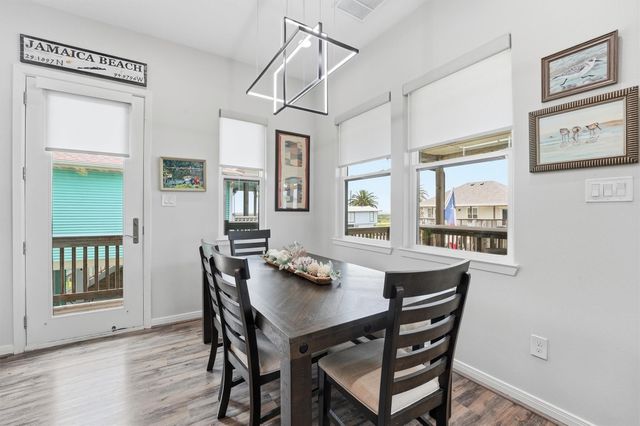 16710 Cabeza De Vaca, Jamaica Beach, TX 77554