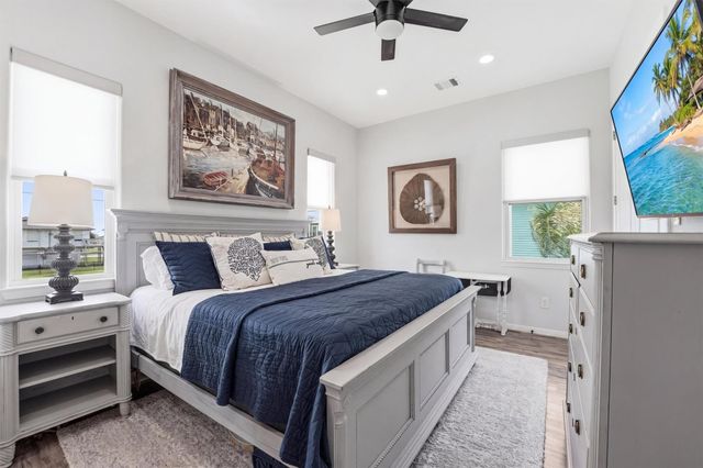 16710 Cabeza De Vaca, Jamaica Beach, TX 77554