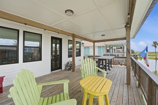 16710 Cabeza De Vaca, Jamaica Beach, TX 77554