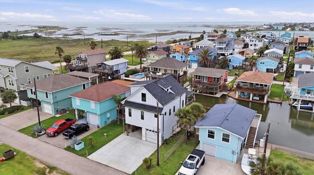 16710 Cabeza De Vaca, Jamaica Beach, TX 77554