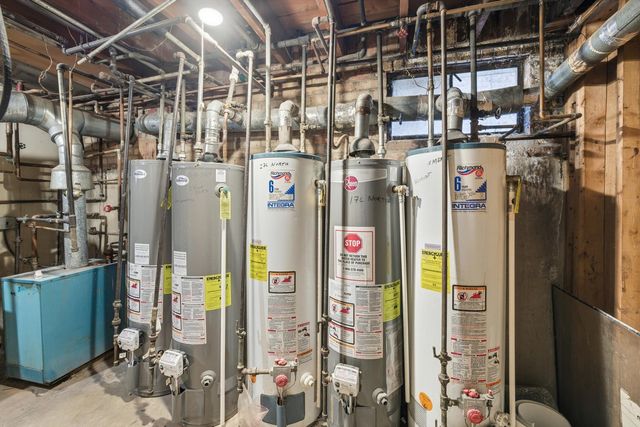 272 E 148th Street, Harvey, IL 60426