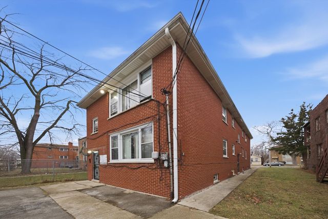 272 E 148th Street, Harvey, IL 60426