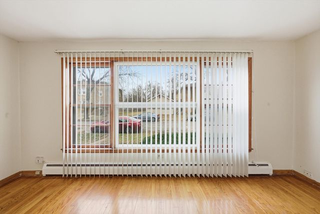 272 E 148th Street, Harvey, IL 60426