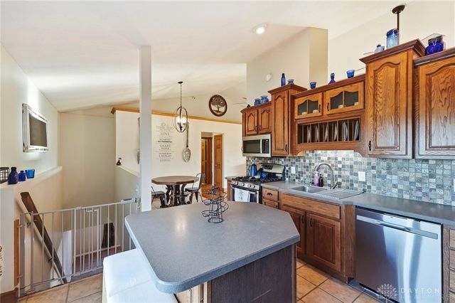 5222 Union Shelby Road, Piqua, OH 45356