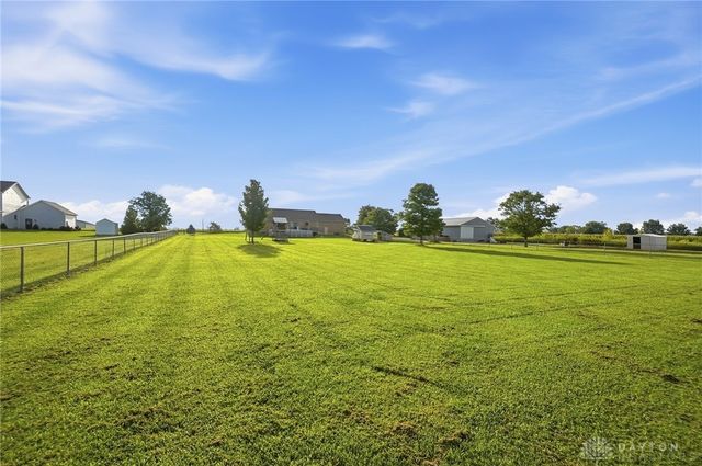 5222 Union Shelby Road, Piqua, OH 45356