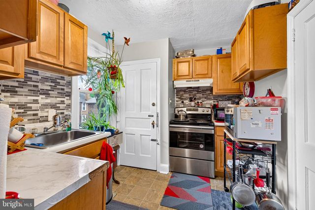 912 MCCABE AVE, Wilmington, DE 19802