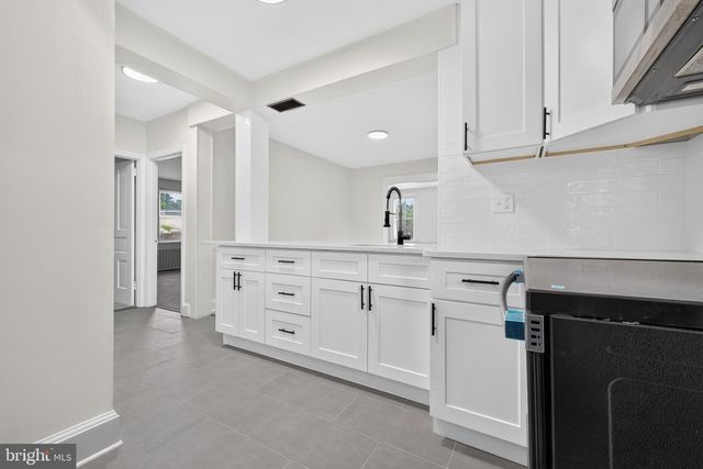912 MCCABE AVE, Wilmington, DE 19802