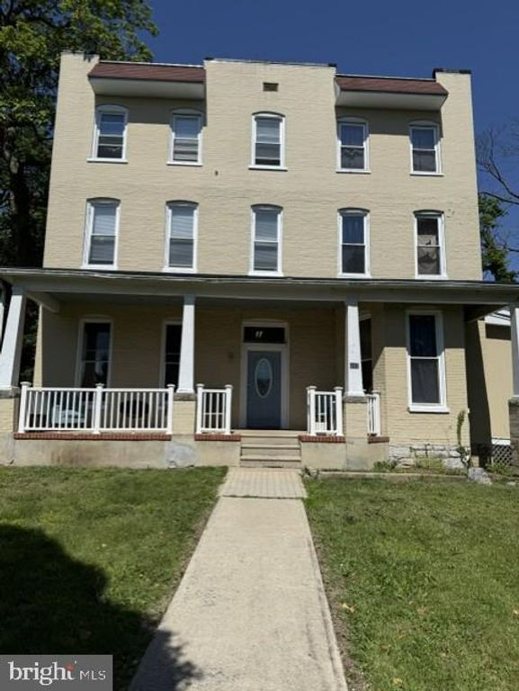 601 HIGHLAND WAY, Hagerstown, MD 21740