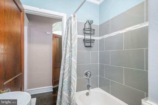 57 RIDGEWAY AVE, Oaklyn, NJ 08107