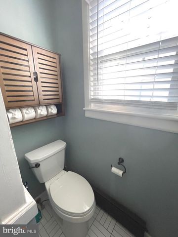 57 RIDGEWAY AVE, Oaklyn, NJ 08107