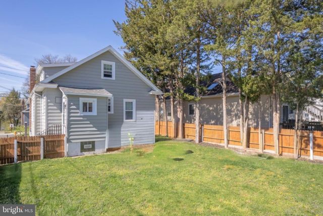 57 RIDGEWAY AVE, Oaklyn, NJ 08107