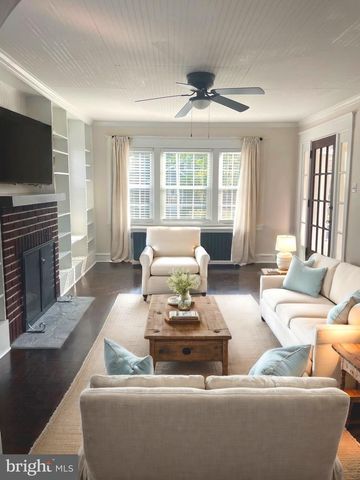 57 RIDGEWAY AVE, Oaklyn, NJ 08107