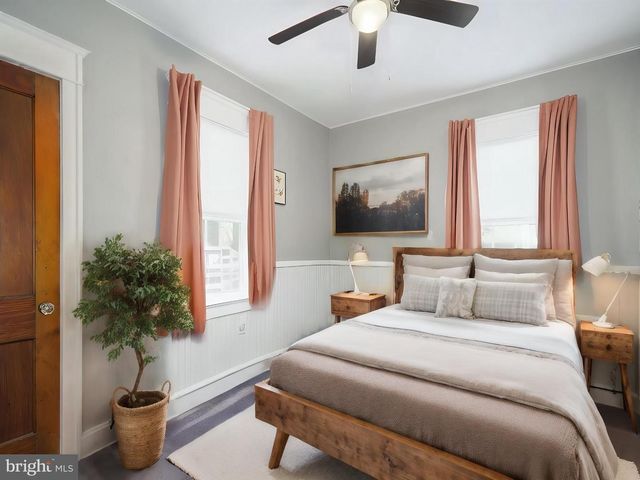 57 RIDGEWAY AVE, Oaklyn, NJ 08107