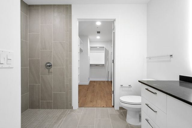 1212 Demonbreun St A6, Nashville, TN 37203