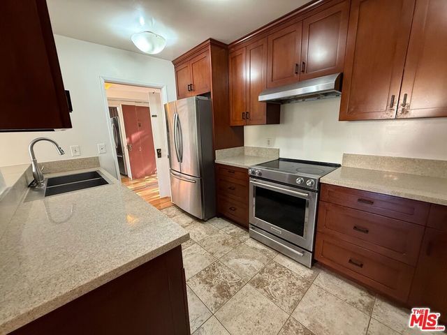 5600 Kensington Way 210, Culver City, CA 90230