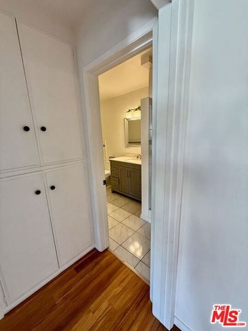 5600 Kensington Way 210, Culver City, CA 90230